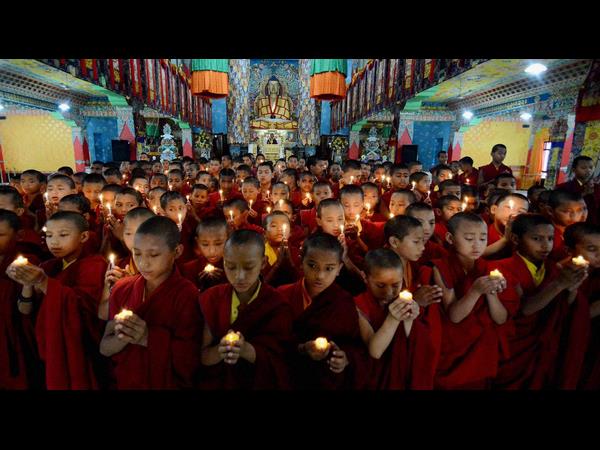 VHP to rebuild houses, shrines damaged in Nepal quake