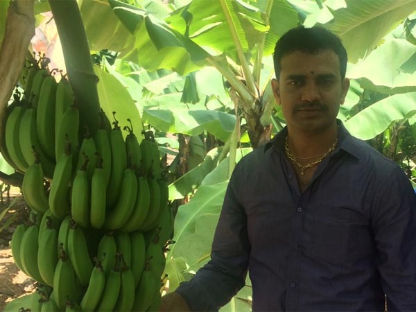 Magadi farmer donated Rs. 75,000 to Nepal earthquake victims