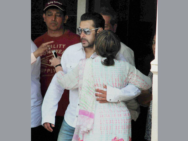 ಬೀಯಿಂಗ್ ಹ್ಯೂಮನ್ ಹುಟ್ಟು