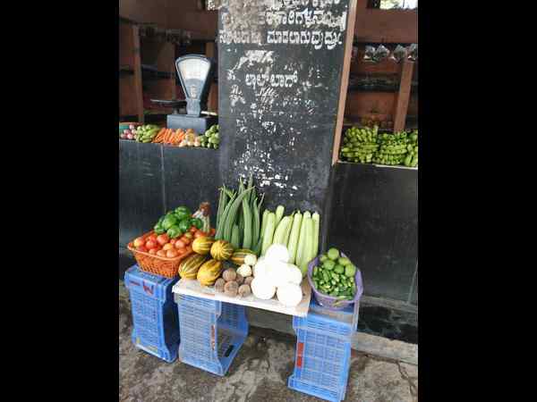 ಹೆಚ್ಚಿದ ಮಾಲ್ ಗಳು, ಕಡಿಮೆಯಾದ ಅಭಿರುಚಿ