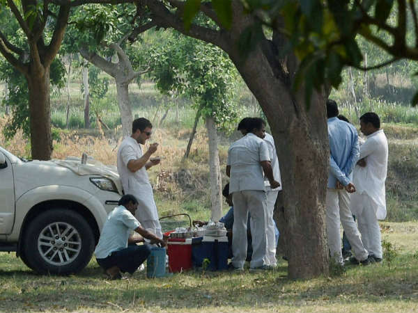 ವಿರಾಮದಲ್ಲಿ ಭೋಜನ ಸವಿದ ಯುವರಾಜ