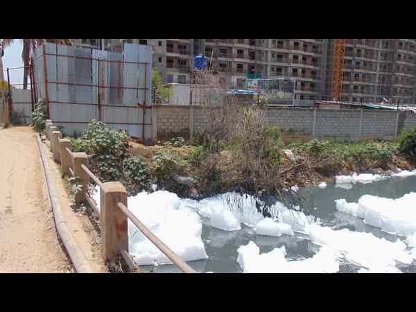 ಅವ್ಯಾಹತ ಅಪಾರ್ಟ್ ಮೆಂಟ್ ನಿರ್ಮಾಣ