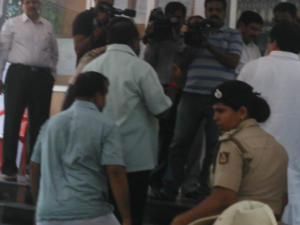 ಉಚಿತವಾಗಿ ಮರುಮೌಲ್ಯಮಾಪನ ಮಾಡಿ