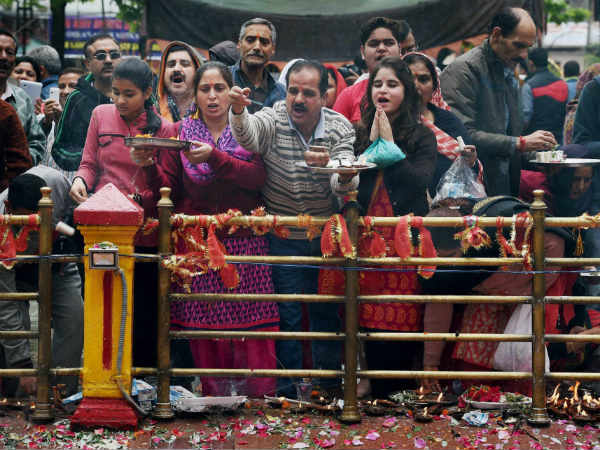 ಪಂಡಿತರ ಪ್ರಾರ್ಥನೆ ಪಂಡಿತರ ಪ್ರಾರ್ಥನೆ