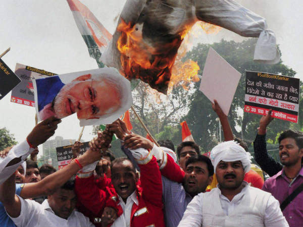 ಲಖ್ನೋ ದಲ್ಲೂ ಕೈ ಆರ್ಭಟ ಲಖ್ನೋ ದಲ್ಲೂ ಕೈ ಆರ್ಭಟ