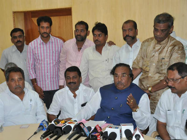 ಸಿಎಂ, ಜಾರ್ಜ್ ರಾಜೀನಾಮೆ ನೀಡಲಿ