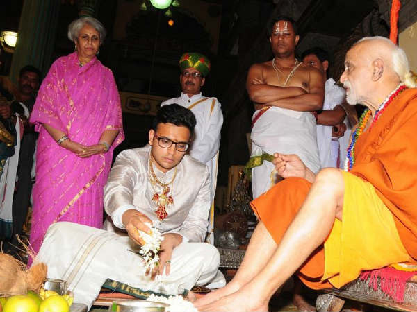 ಪರಕಾಲ ಶ್ರೀಗಳ ಪಾದಪೂಜೆ