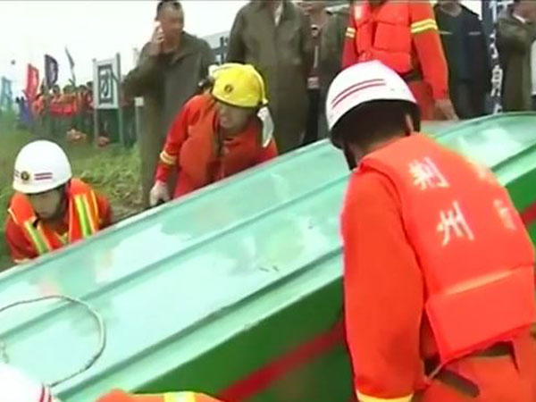 Ship with over 450 people sinks in China's Yangtze, 22 rescued Ship with over 450 people sinks in China's Yangtze, 22 rescued