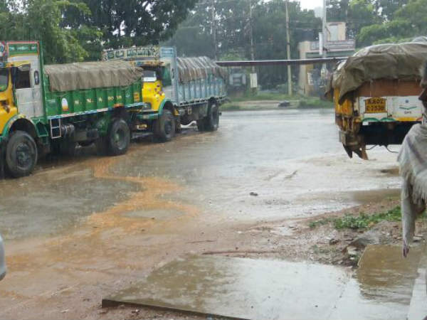 ಕಾರಹುಣ್ಣಿಮೆ ಸಂಭ್ರಮ ಕಿತ್ತುಕೊಂಡ ಮಳೆ