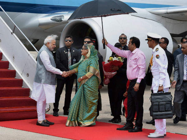 ಮೋದಿ ಸ್ವಾಗತಿಸಿದ ಬಾಂಗ್ಲಾ ಪ್ರಧಾನಿ