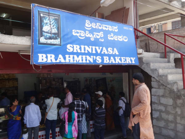ಸದ್ಯ ಅಬಲಾಶ್ರಮದ ಕಟ್ಟಡದಲ್ಲಿದೆ ಸದ್ಯ ಅಬಲಾಶ್ರಮದ ಕಟ್ಟಡದಲ್ಲಿದೆ