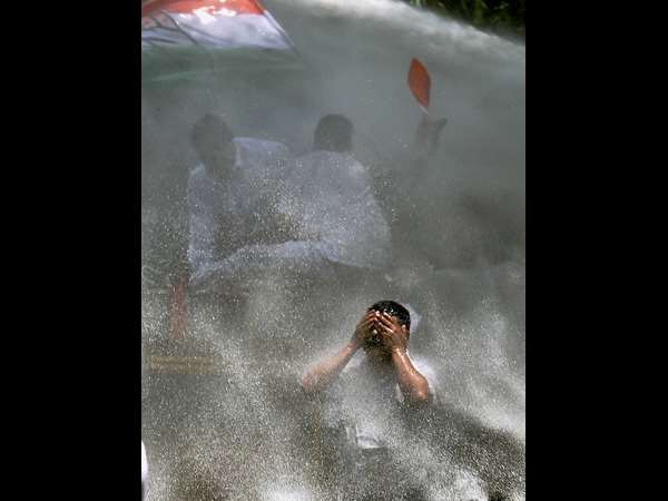 ಪ್ರತಿಭಟನೆಗೆ ಬ್ರೇಕ್