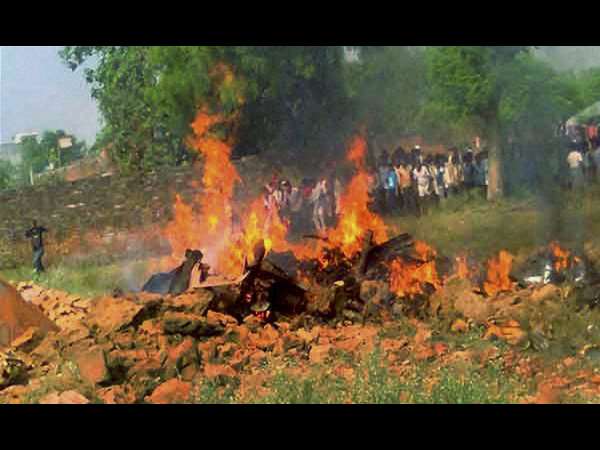 ಹೊತ್ತಿ ಉರಿದ ವಿಮಾನ