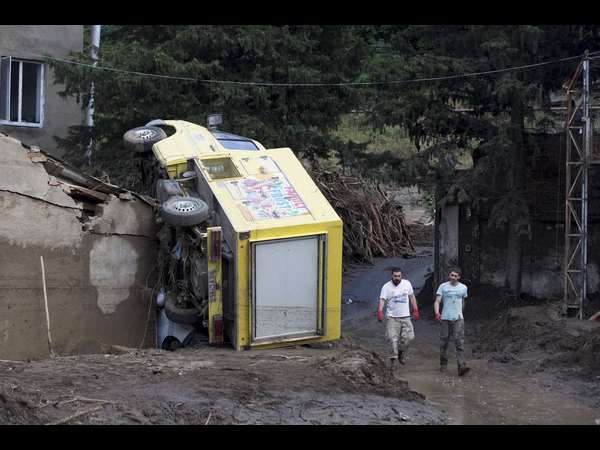 ಭೀಕರ ಪ್ರವಾಹದ ನಂತರ