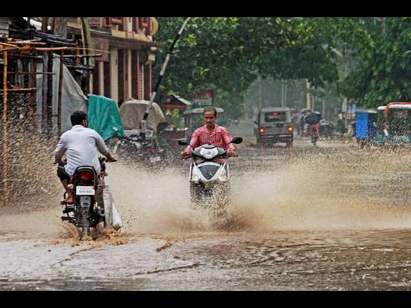 ಮಳೆಯ ಆರ್ಭಟ