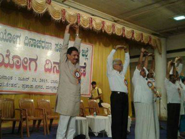 ಕಟೀಲ್ ಯೋಗ ಪ್ರದರ್ಶನ