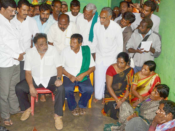 Farmers suicide, all political parties should come out with a concrete solution to control this.