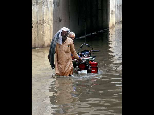 ಎಲ್ಲಿಗೆ ಪಯಣ, ಯಾವುದು ದಾರಿ? 