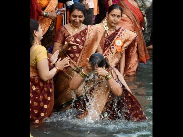 ಪಾಪಗಳಿಗೆಲ್ಲ ವಿಮೋಚನೆ ಪಾಪಗಳಿಗೆಲ್ಲ ವಿಮೋಚನೆ