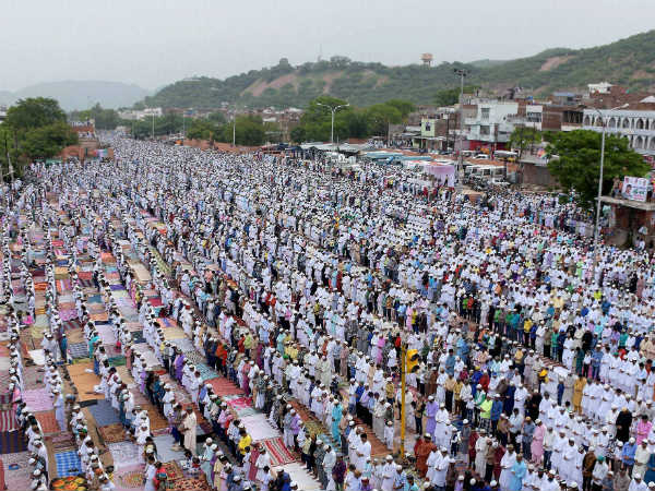 ಜೈಪುರದಲ್ಲಿ ಪ್ರಾರ್ಥನೆ ಸಲ್ಲಿಕೆ