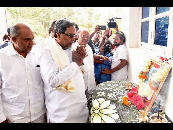 ಎಸ್ ಎಂ ಕೃಷ್ಣಗೆ ಟಾಂಗ್ ಎಸ್ ಎಂ ಕೃಷ್ಣಗೆ ಟಾಂಗ್