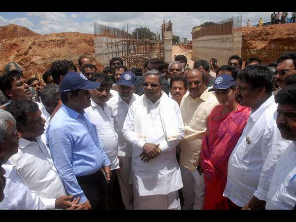 ಅಂಬೇಡ್ಕರ್ ಭವನ ಕಾಮಗಾರಿ ವೀಕ್ಷಣೆ