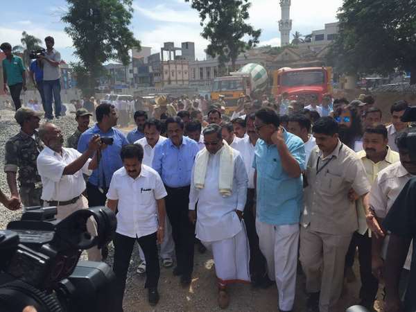 ದೇವರಾಜ ಮಾರುಕಟ್ಟೆಗೆ ಭೇಟಿ