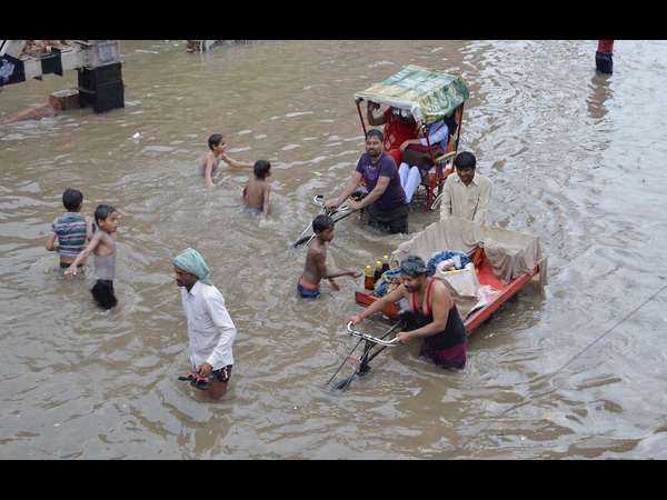 ಉತ್ತರ ಪ್ರದೇಶದಲ್ಲಿ ಪ್ರವಾಹ