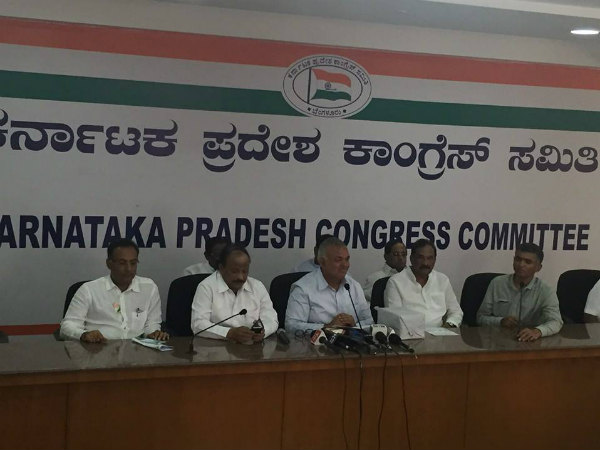 1,500 ಕಡತಗಳಿಗೆ ಬೆಂಕಿ