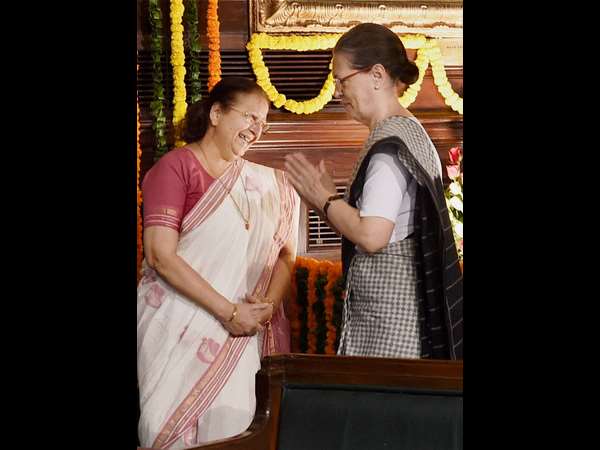 ಸೋನಿಯಾ-ಸುಮಿತ್ರಾ