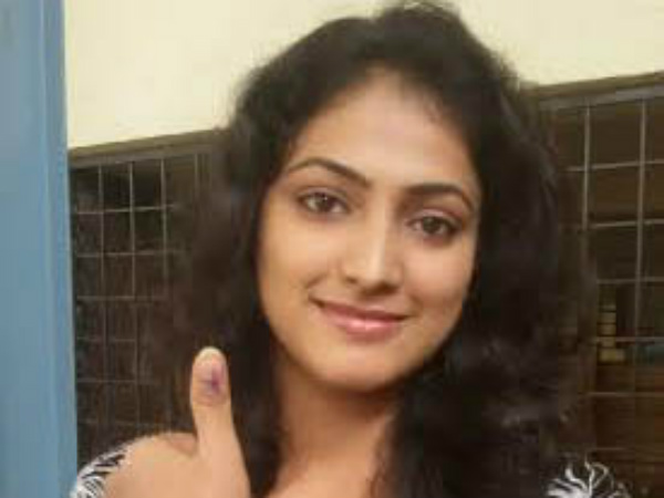 ಮತದಾನ ಮಾಡಿದ ಹರಿಪ್ರಿಯಾ