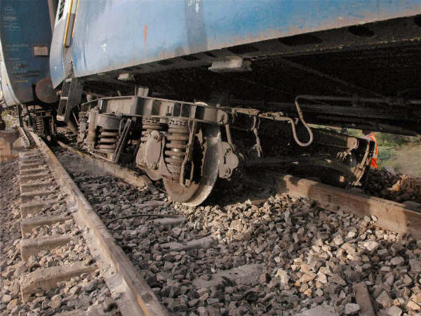 ನಜ್ಜುಗುಜ್ಜಾದ ಲಾರಿ