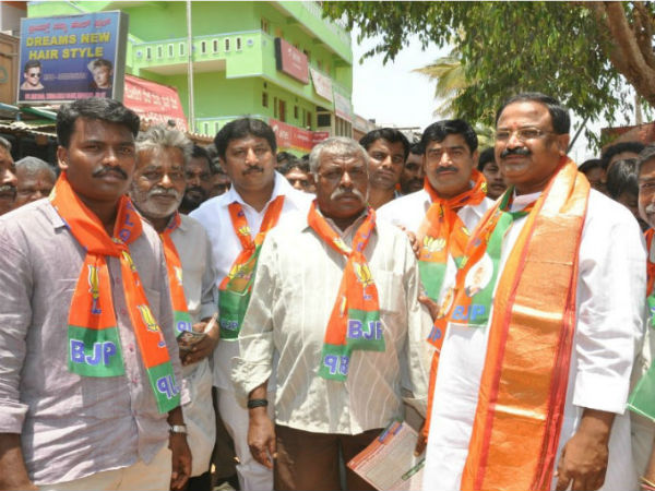 ಎಸ್.ರಮೇಶ್ (ಮಾರತಹಳ್ಳಿ ವಾರ್ಡ್) ಎಸ್.ರಮೇಶ್ (ಮಾರತಹಳ್ಳಿ ವಾರ್ಡ್)