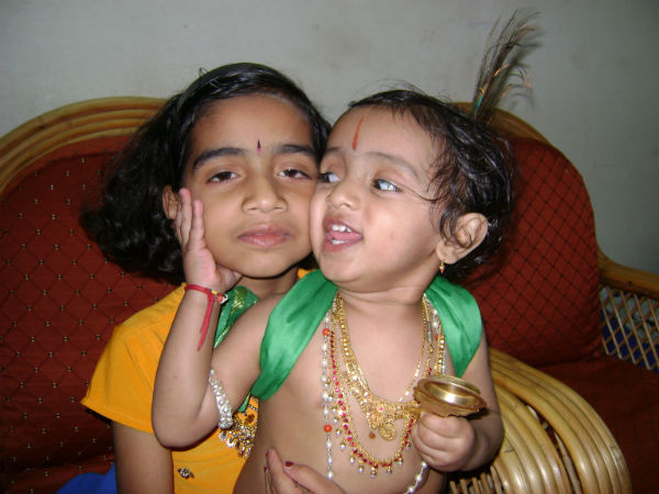 ಈ ಕೃಷ್ಣನ ಮುತ್ತು ಬೇಕಾ?