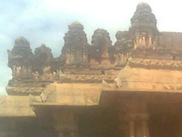 ಹಂಪಿ ವಿಜಯ ವಿಠ್ಠಲ ದೇವಾಲಯಕ್ಕೆ ಹಾನಿ