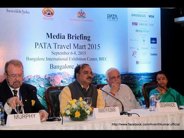 ಪ್ರವಾಸೋದ್ಯಮ ಸಚಿವ ಆರ್.ವಿ. ದೇಶಪಾಂಡೆ