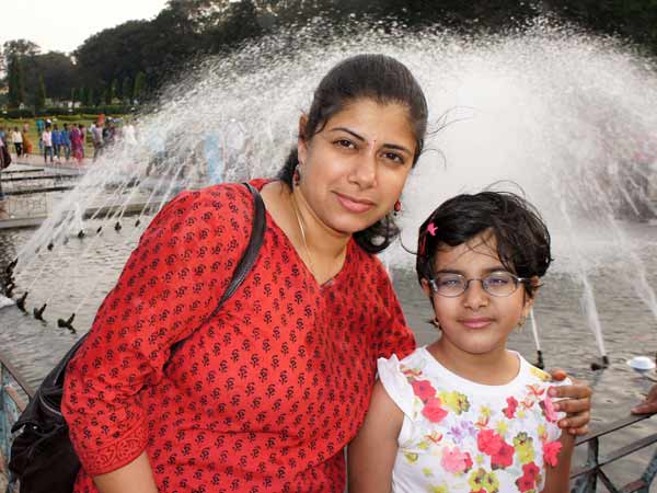 Bengaluru Lalbagh bee attack : Vaishnavi Parents interview