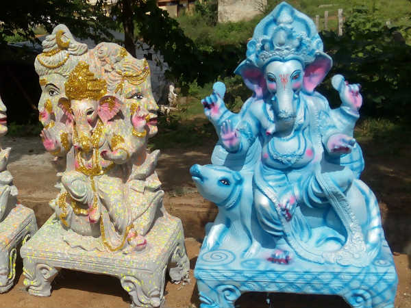 Perform pooja to Eco-friendly clay Ganesha