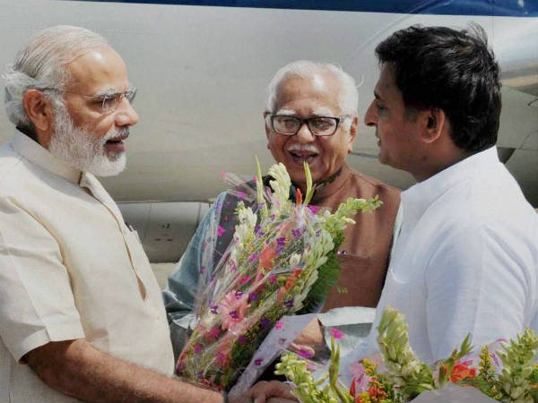 ಬರಮಾಡಿಕೊಂಡ ಅಖಿಲೇಶ್ ಯಾದವ್