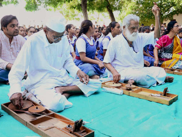 ಅಹಮದಾಬಾದ್‌ನಲ್ಲಿ ಮಹಾತ್ಮನಿಗೆ ನಮನ