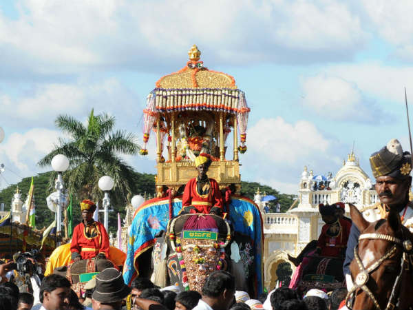 Mavuthas How to make cloths for Mysuru Dasara elephants