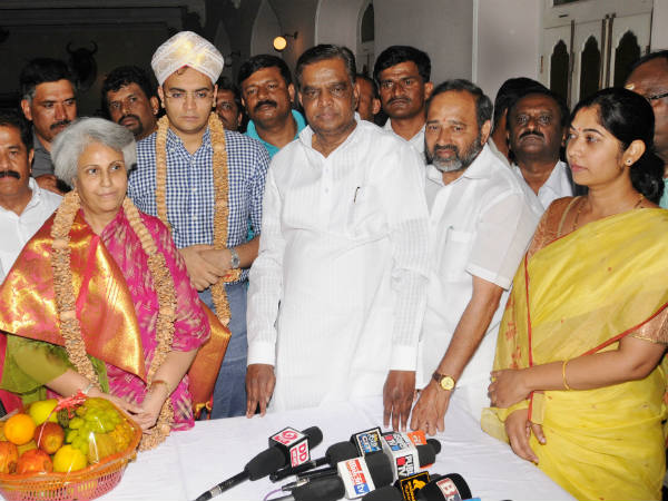 ರಾಜಮನೆತನದವರಿಗೆ ಅಧಿಕೃತ ಆಹ್ವಾನ