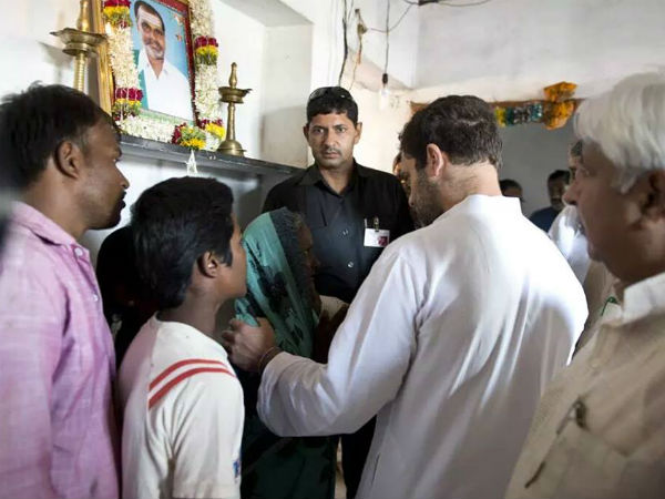 ರೈತ ಅಶೋಕ ಮಡಿವಾಳರ ಮನೆಗೆ ಭೇಟಿ