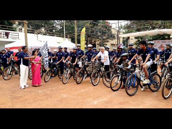 ಸವಾರಿಗೆ ಚಾಲನೆ 