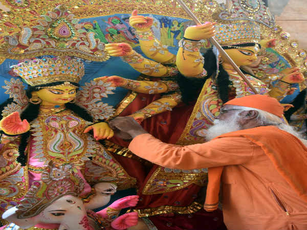 This special article is enlighten about Dasara festival celebration in Hubballi