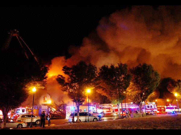 ಆಳೆತ್ತರಕ್ಕೆ ಬೆಂಕಿ