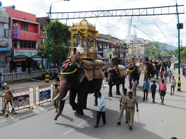 ಪ್ರತಿದಿನ ನಡೆಯುತ್ತೆ ತಾಲೀಮು