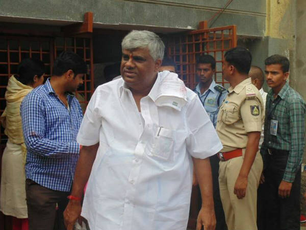 'ರೇವಣ್ಣ ಉಪಮುಖ್ಯಮಂತ್ರಿಯಾಗಬಹುದು' 'ರೇವಣ್ಣ ಉಪಮುಖ್ಯಮಂತ್ರಿಯಾಗಬಹುದು'