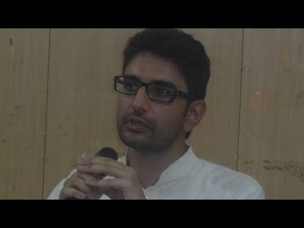  ಯಾವ ರಾಜಕೀಯ ಪಕ್ಷಕ್ಕೂ ಸೇರಿಲ್ಲ