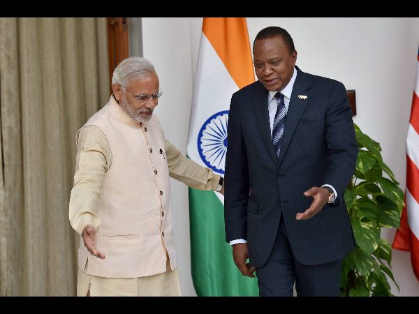 ಬನ್ನಿ ಆಸೀನರಾಗಿ.. ಬನ್ನಿ ಆಸೀನರಾಗಿ..